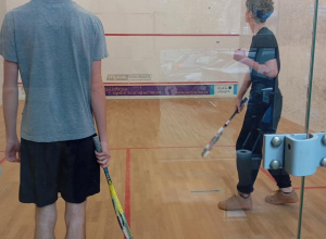 Squash na zajęciach wychowania fizycznego… why not? Fun and challenging…