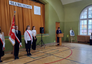 Ślubowanie klas pierwszych - przemówienie pani dyrektor