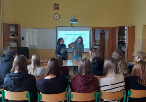 Dzień Nauki Polskiej - doświadczenia w laboratorium chemicznym