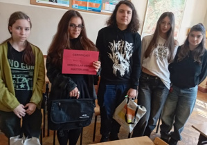 Laureaci konkursu na znajomość nieregularnych form czasowników
