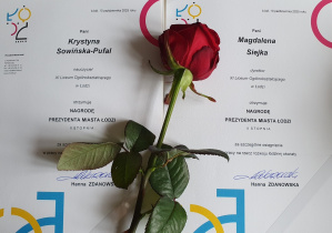 Dyplomy nagrodzonych pedagogów