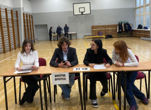 Myśleć, mówić, przekonywać – nasi uczniowie w turnieju Debat Oksfordzkich